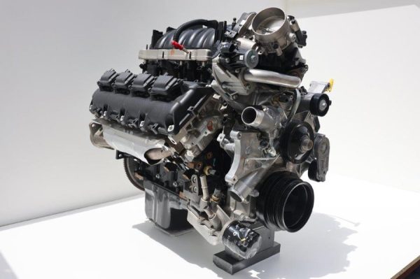 6.4 HEMI MOPAR CRATE ENGINE - Image 3