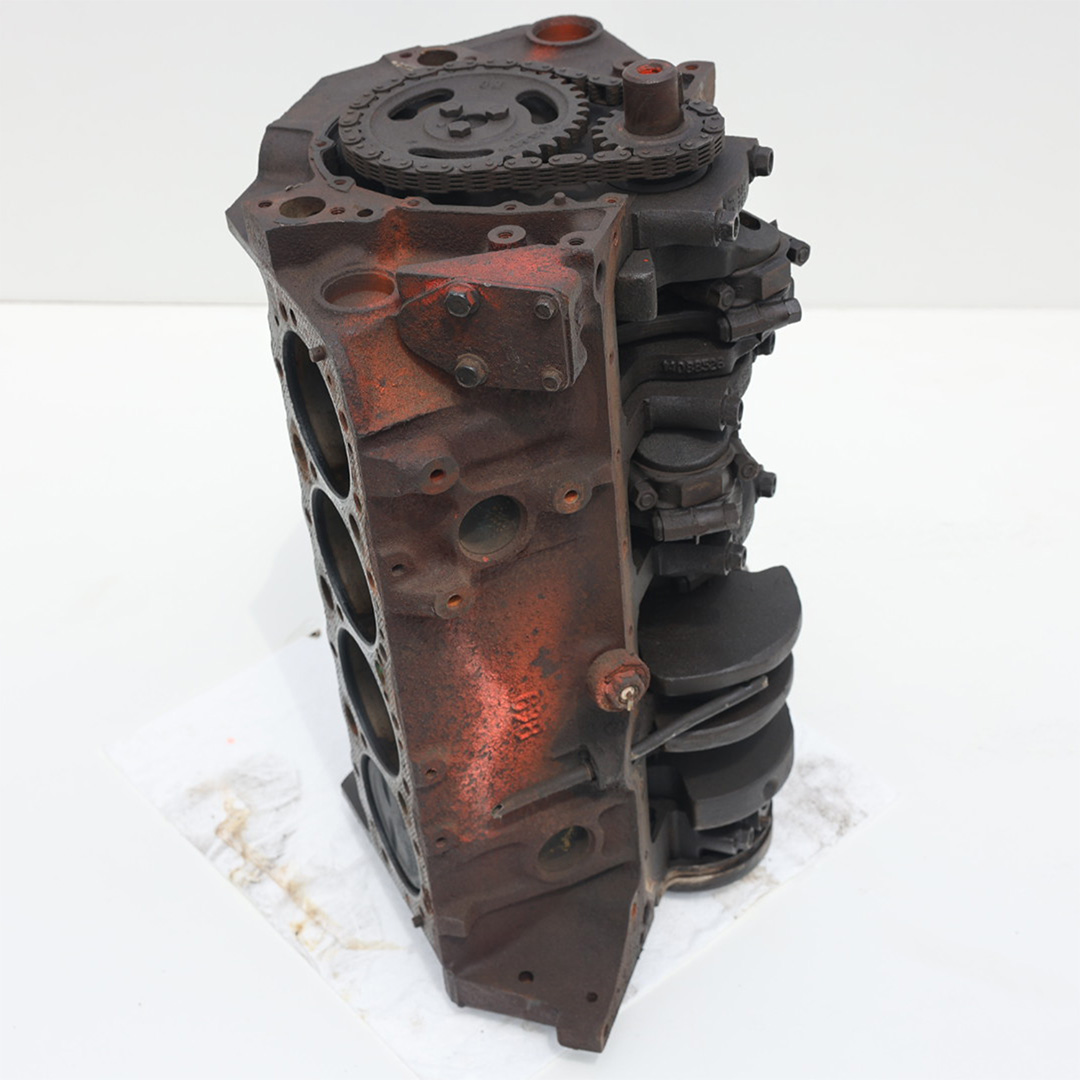 Chevrolet 350ci Vortec Small Block Chev V8 2-Bolt Short Motor - 1-Piece Rear Main Seal - Image 4