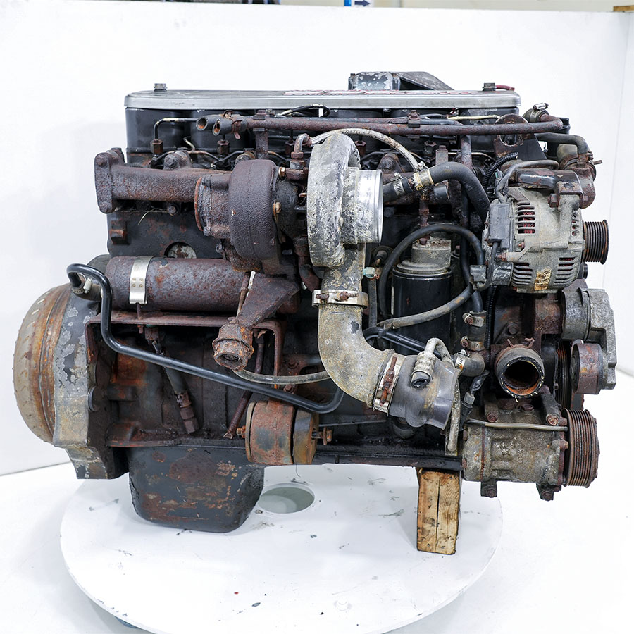 Cummins 5.9L 6BT Inline-6 Turbo Complete Motor - Image 4